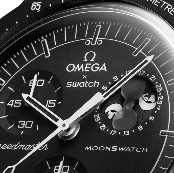 OMEGA X Swatch Bioceramic Moonswatch Mission To Moonphase Snoopy Black